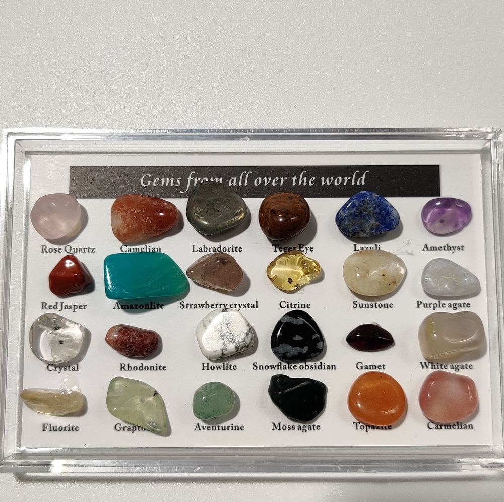 World Gems & Precious Stones Collector Set